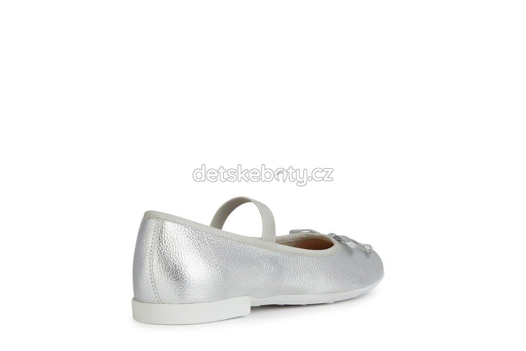 Dětské celoroční boty Geox J4555D 00044 C1007 Velikost: 28 - náhled 4